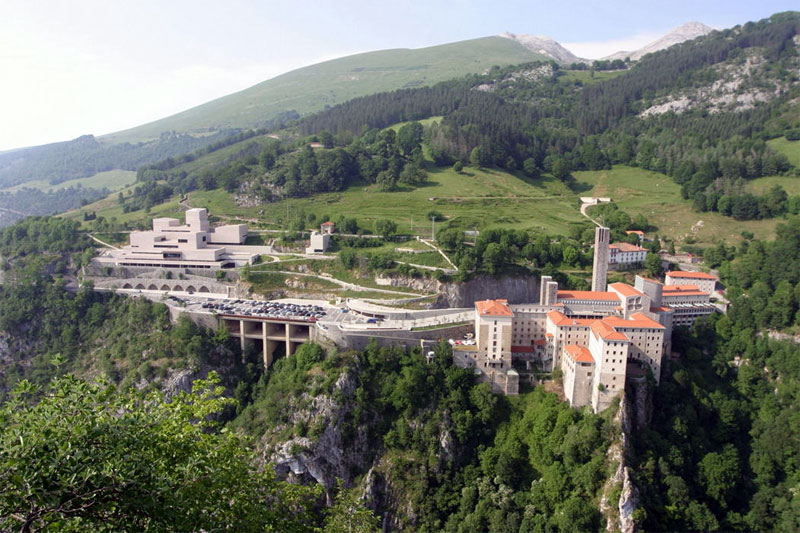 bisi-santuarioarantzazu01.jpg