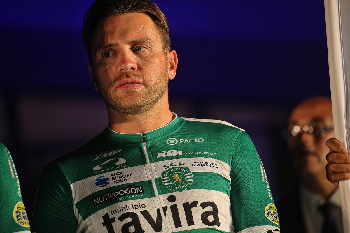 www.cyclingnews.com