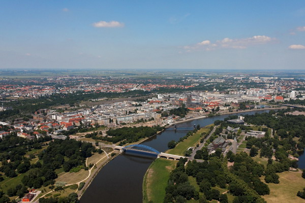 Magdeburg_Luftbild_1792.jpg