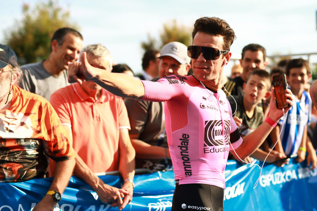 www.cyclingnews.com
