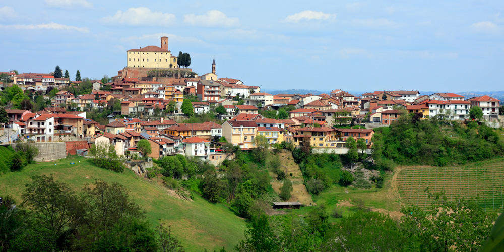 CisternadAsti_panorama.jpg