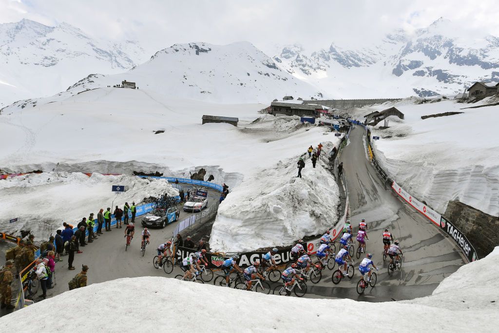 www.cyclingnews.com