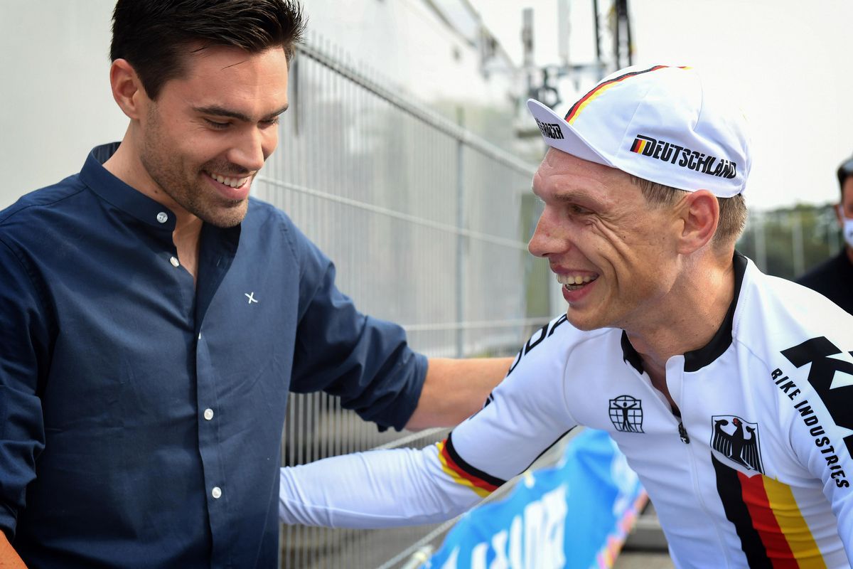 www.cyclingnews.com