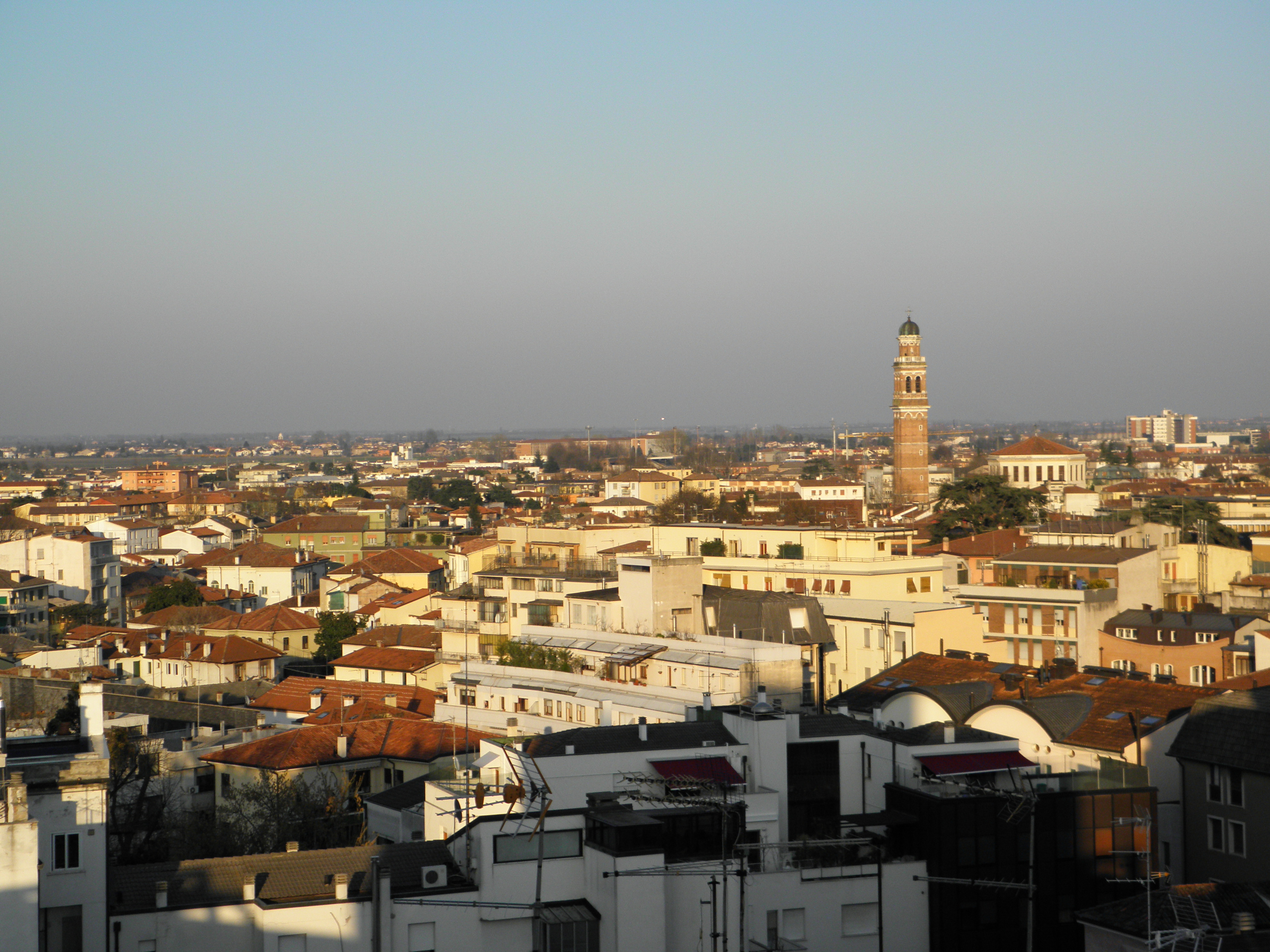 Rovigo_dall%27alto_%284%29.jpg