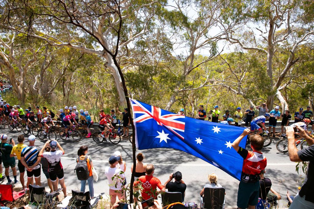 www.cyclingnews.com