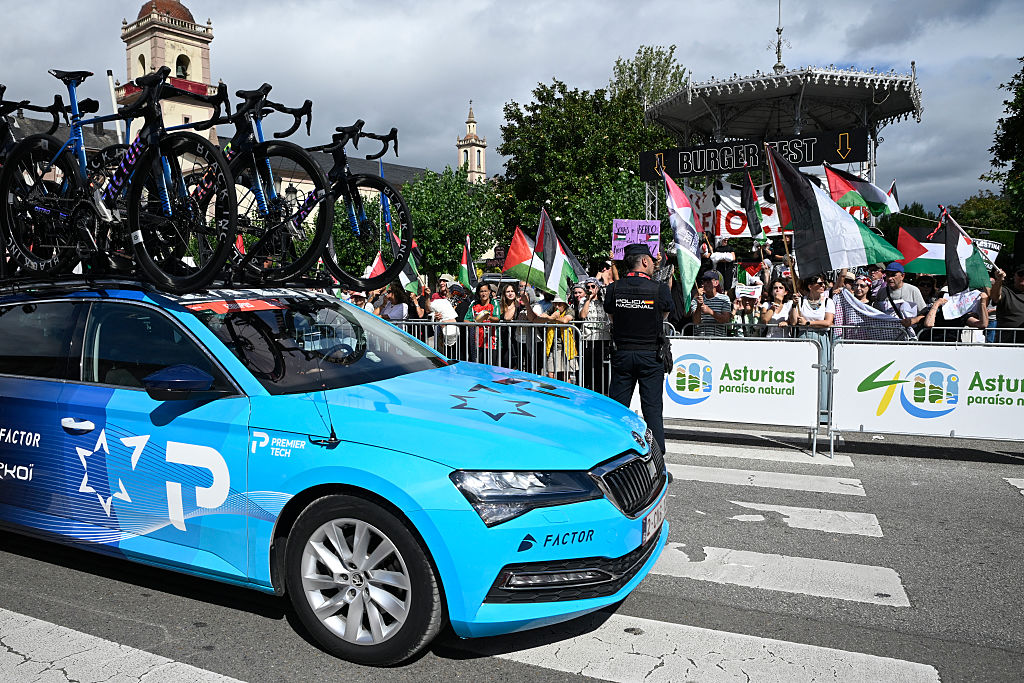 www.cyclingnews.com