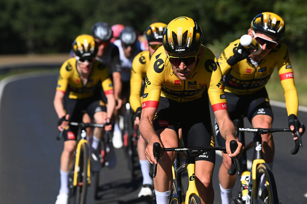 www.cyclingnews.com