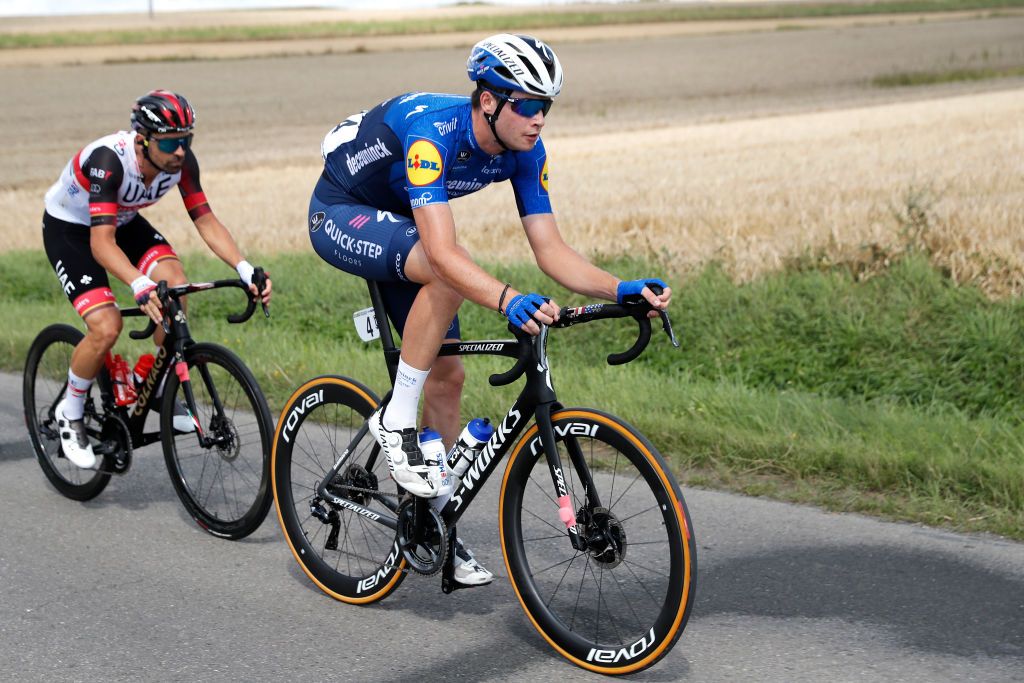 www.cyclingnews.com