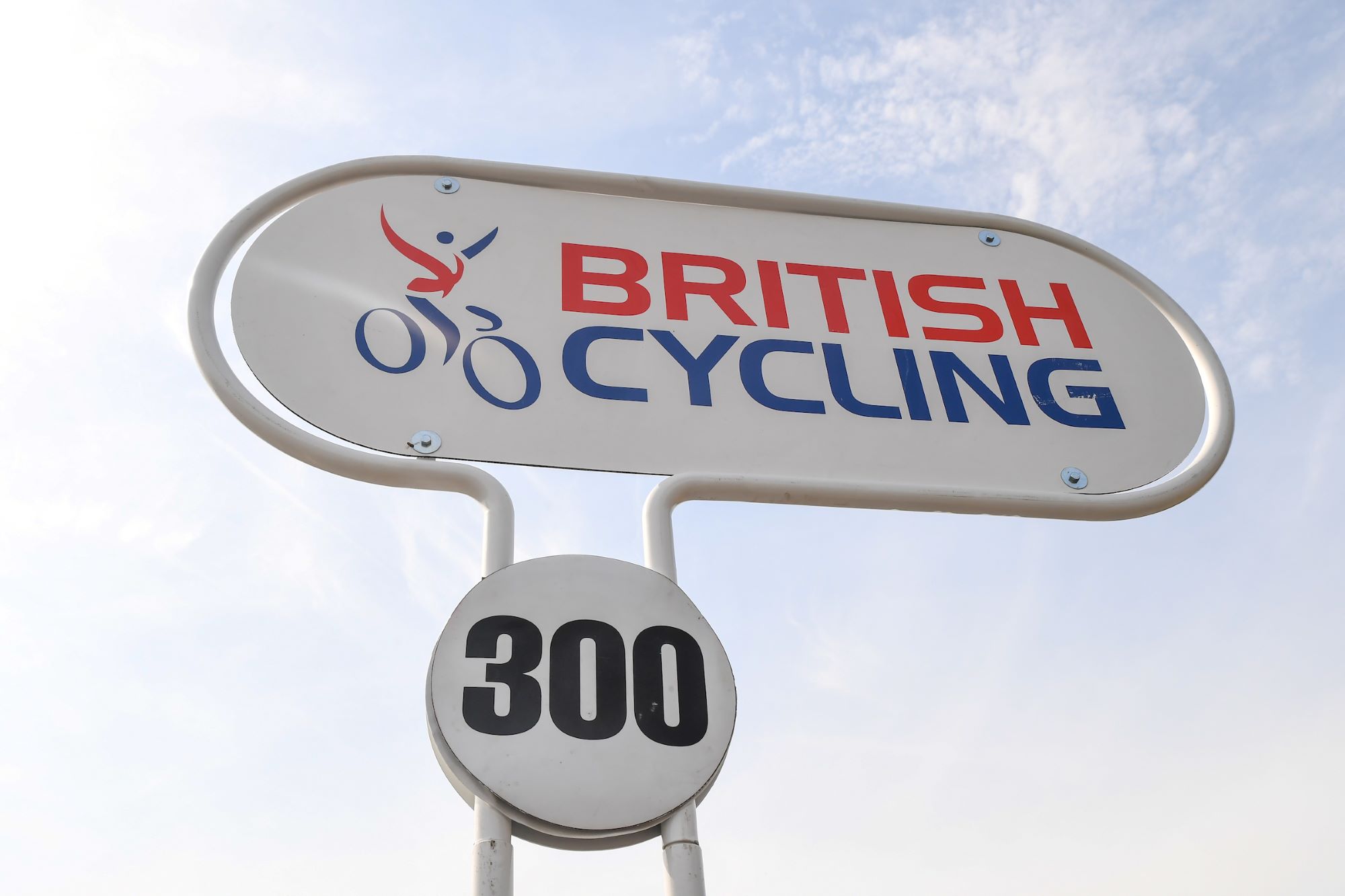 www.cyclingweekly.com