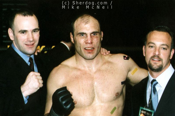20081112122735_ufc31_06.JPG