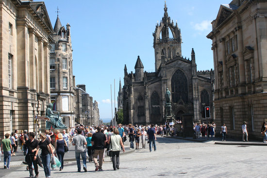 royal-mile-with-st-giles.jpg