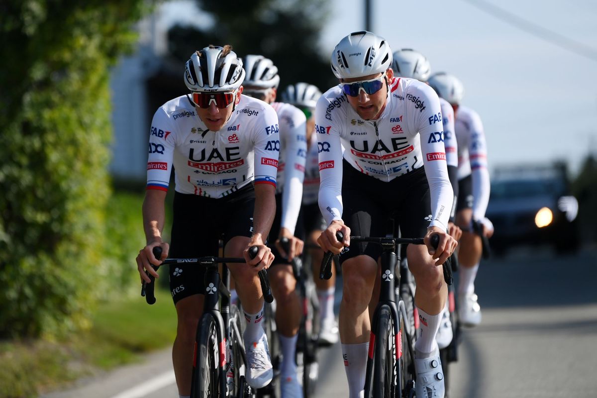 www.cyclingweekly.com