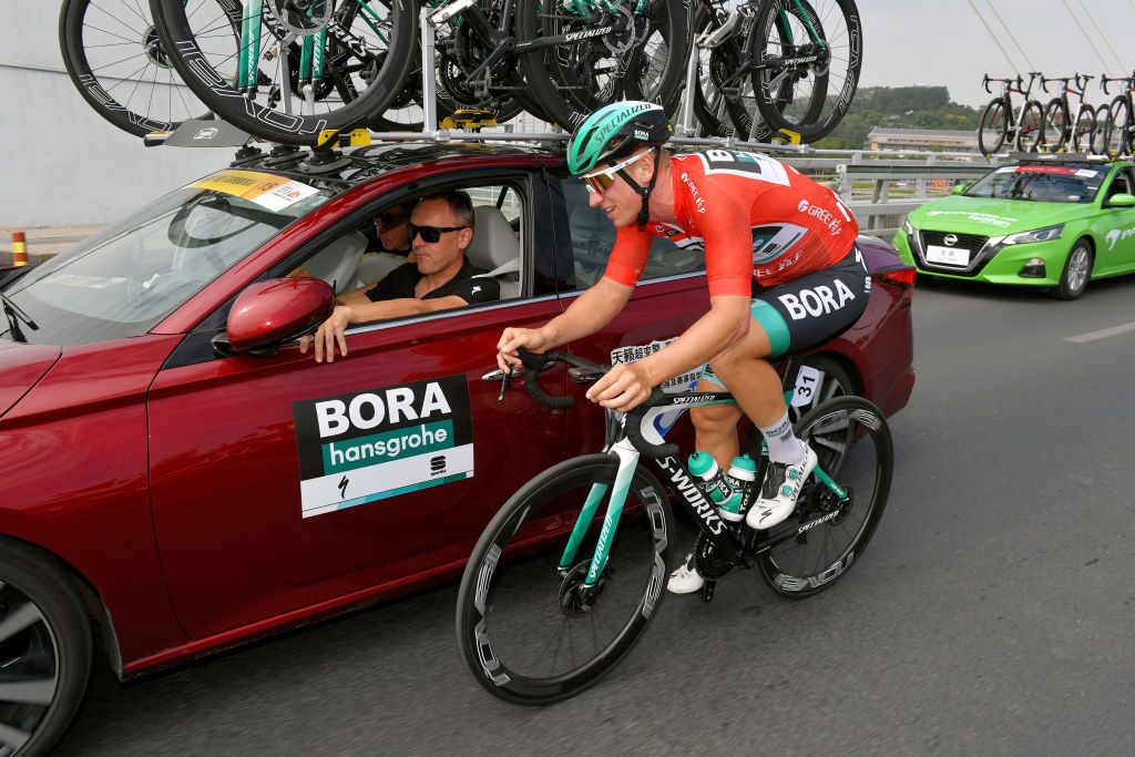 www.cyclingnews.com