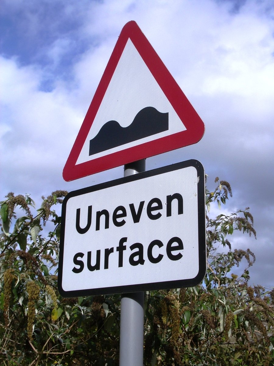 uneven-surface-road-sign-1514261.jpg