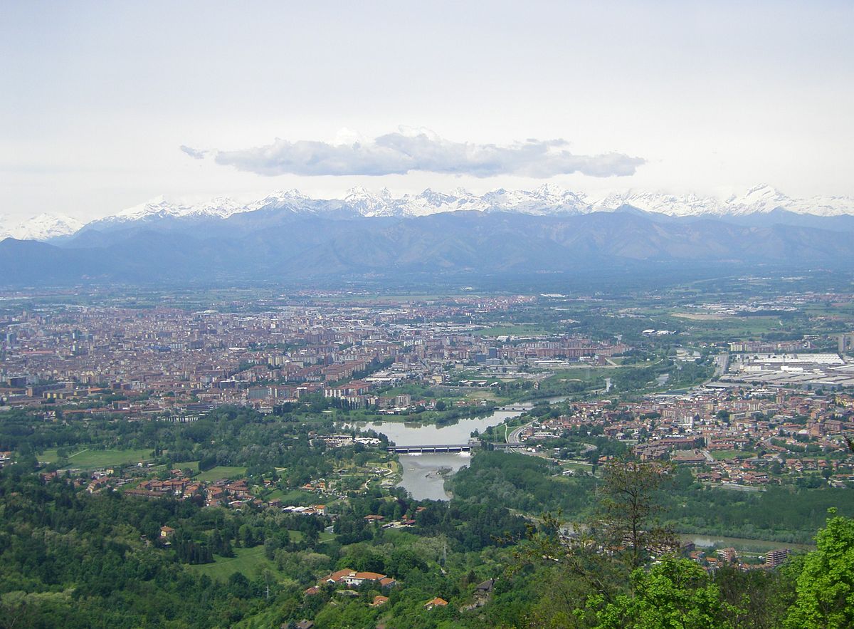 1200px-Turin_and_the_Alps.jpg