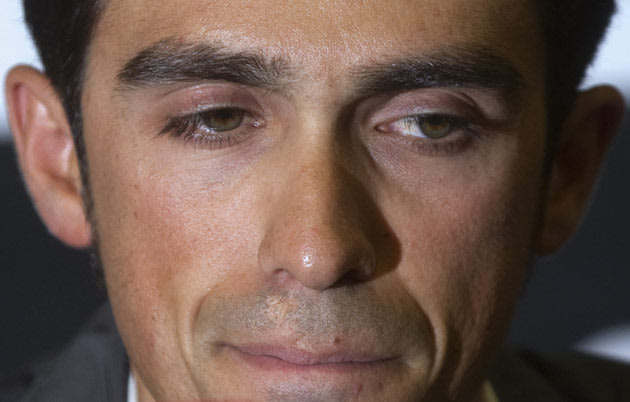 Contador-contemplates-anoth.jpg