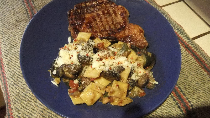 good%20steat%20%26%20ravioli.jpg