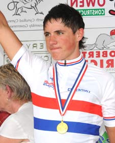 peter_kennaugh_2009_copyright_british_cycling_226x282.jpg