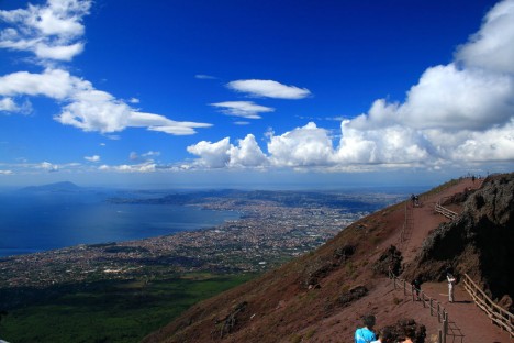 View-from-Mount-Vesuvius-Campania-Italy-468x312.jpg