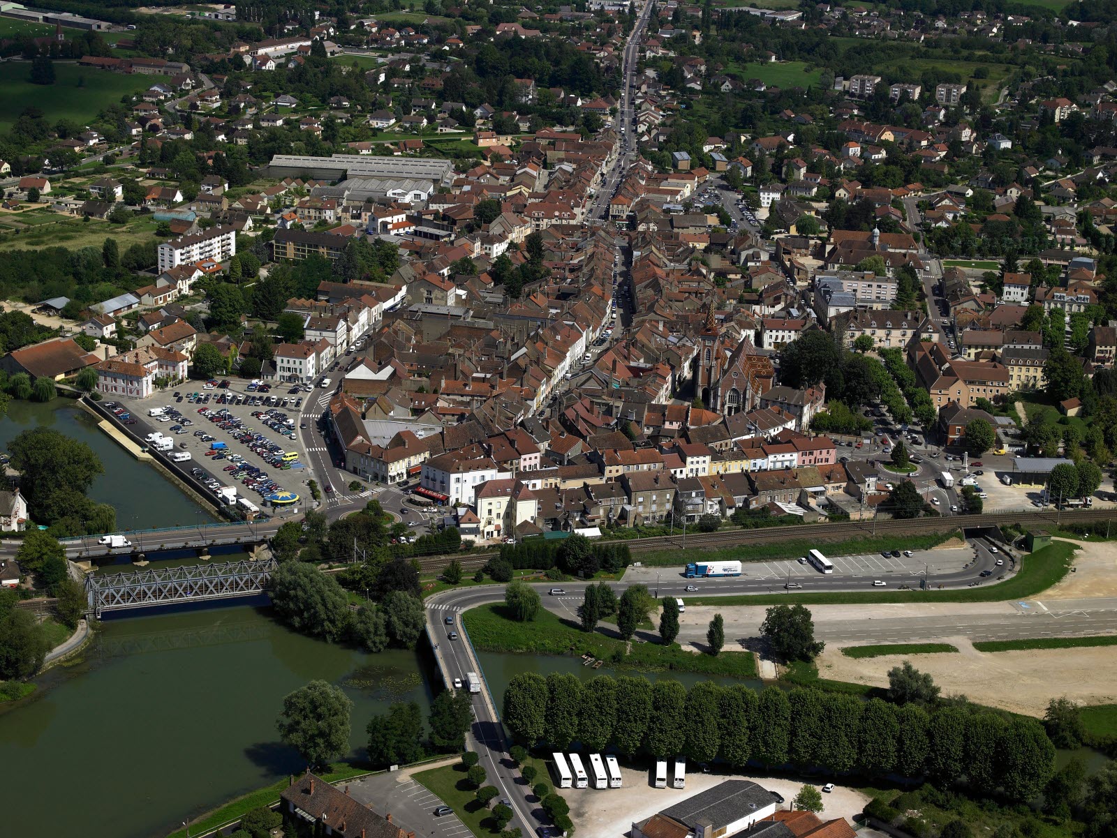 louhans-vue-du-ciel-photo-archives-le-jsl-1551200470.jpg