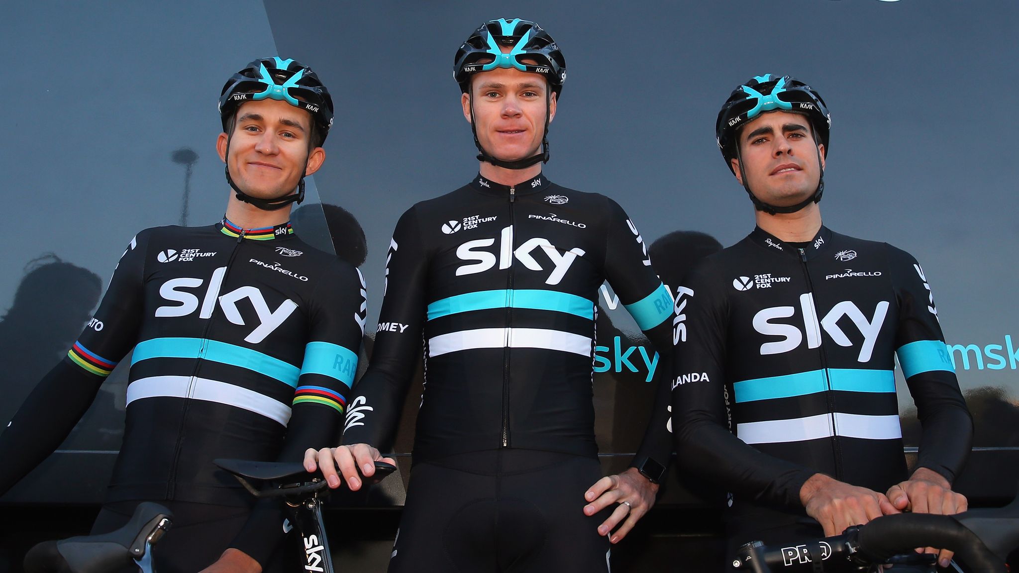 michal-kwiatkowski-chris-froome-mikel-landa-team-sky_3399649.jpg