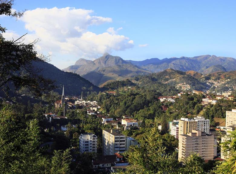 Petropolis-The-Imperial-City-from-Rio-de-Janerio-1-12836.png