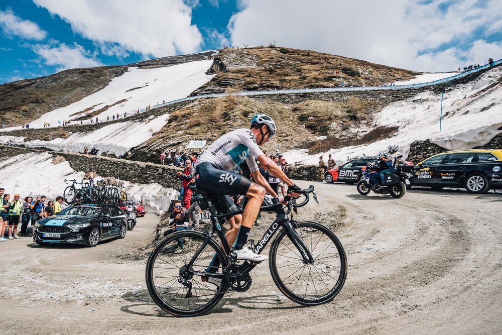 Froome_finestre_giro_stage19