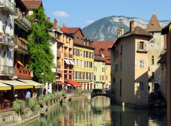 old-town-annecy.jpg
