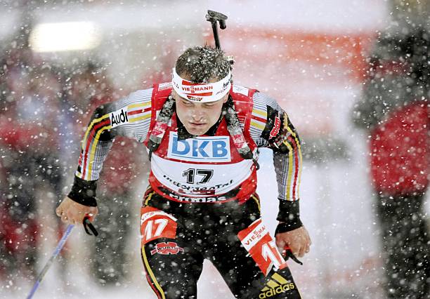 sven-fischer-of-germany-takes-sixth-place-during-the-ibu-biathlon-picture-id72784817