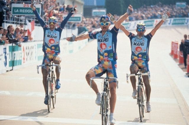 Paris-Roubaix-1996-Johan-Museeuw-Bortolami-Tafi.jpg