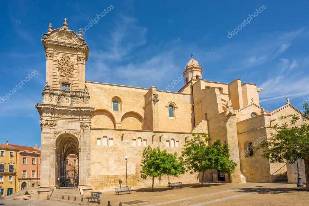 depositphotos_57355849-stock-photo-cathedral-san-nicola-in-sassari.jpg