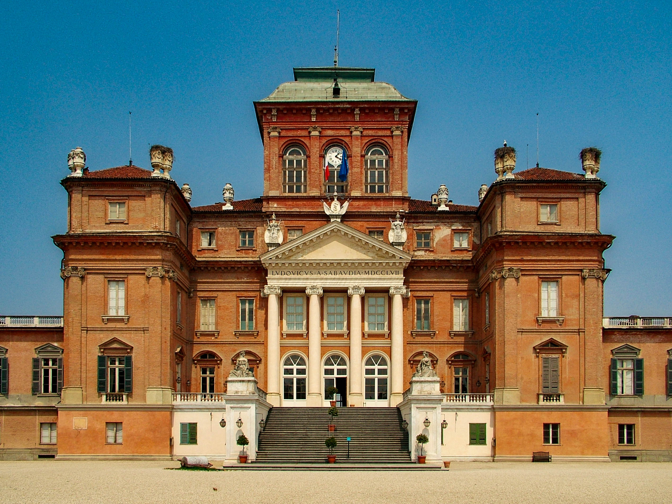 Castello_di_Racconigi.jpg