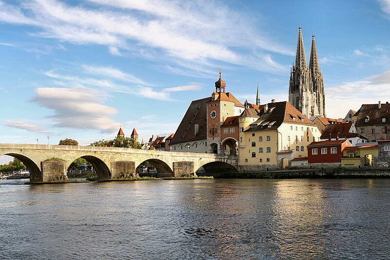 800px-Regensburg_08_2006_2.jpg