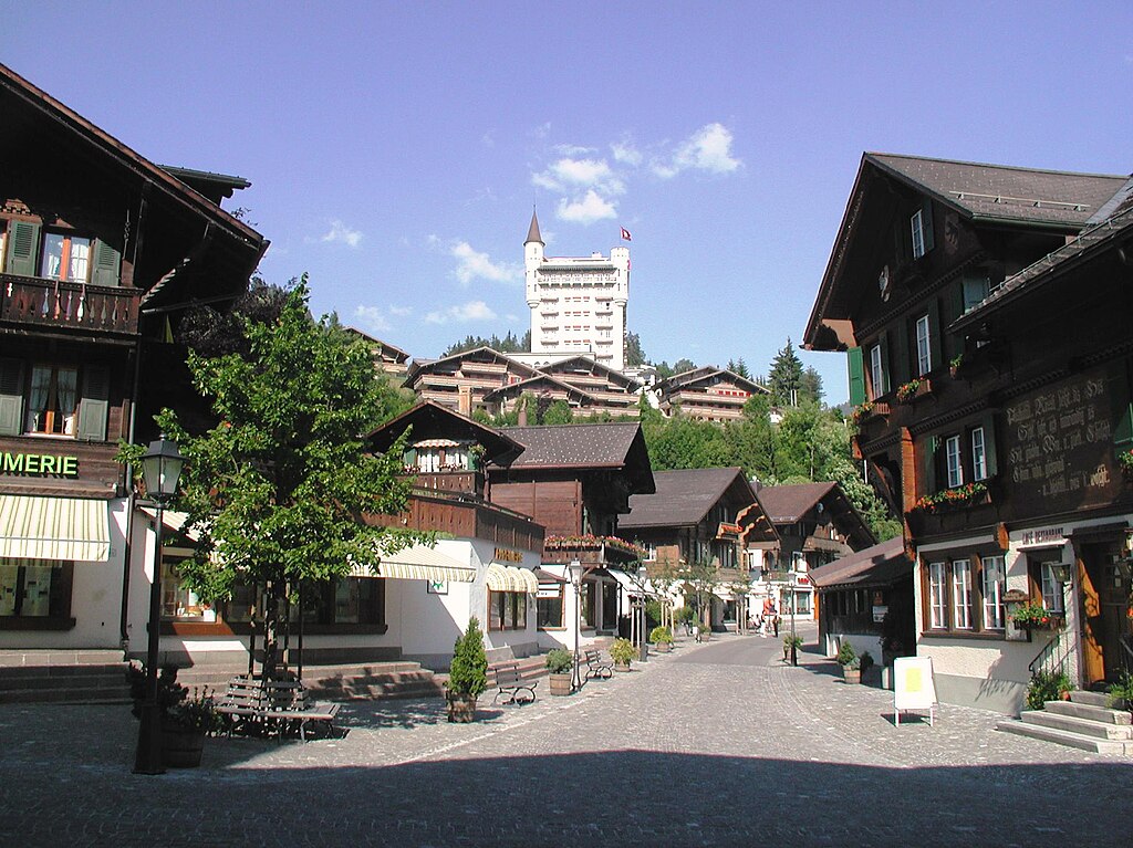 1024px-Gstaad.jpg
