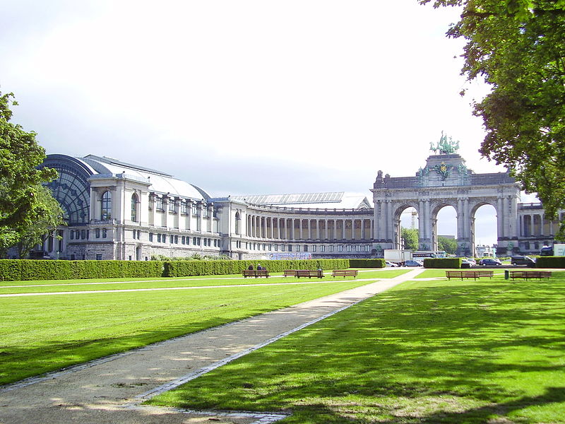 800px-Parc_du_Cinquantenaire_30-05-06.JPG