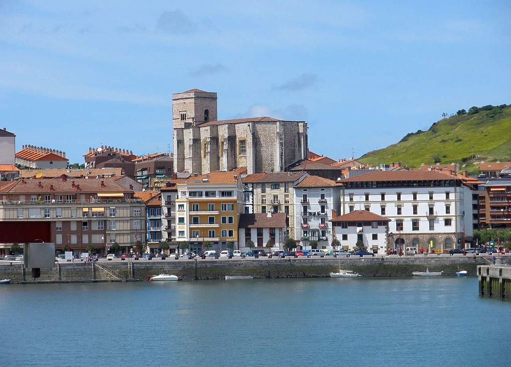 1024px-Zumaia_-_05.JPG