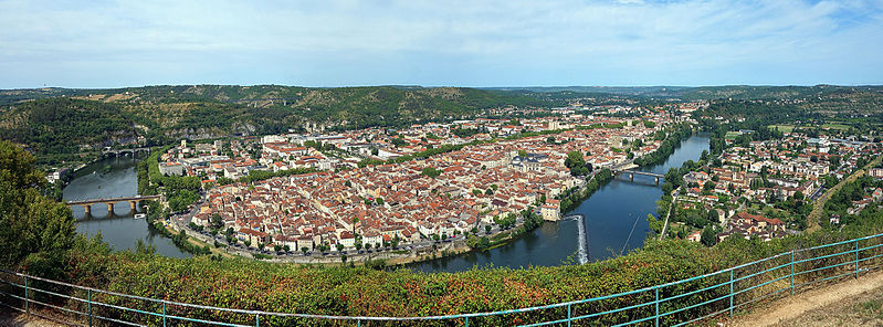 799px-Cahors_vue_pano.jpg