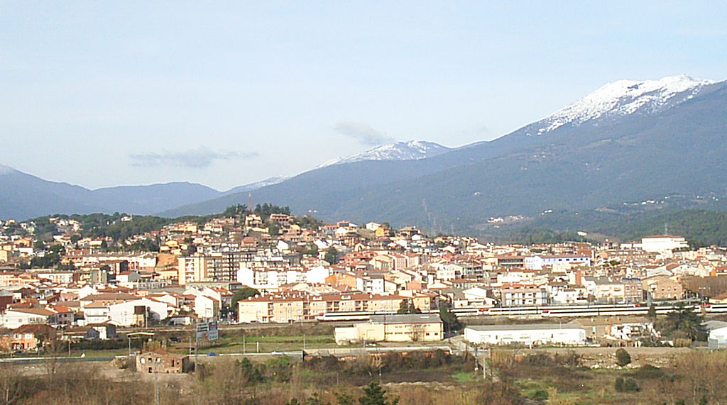 1024px-2009-01-01-Tur%C3%B3-Puig-de-Bellver-St-Celoni.JPG