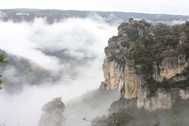 640px-Gorges_de_la_Jonte.JPG