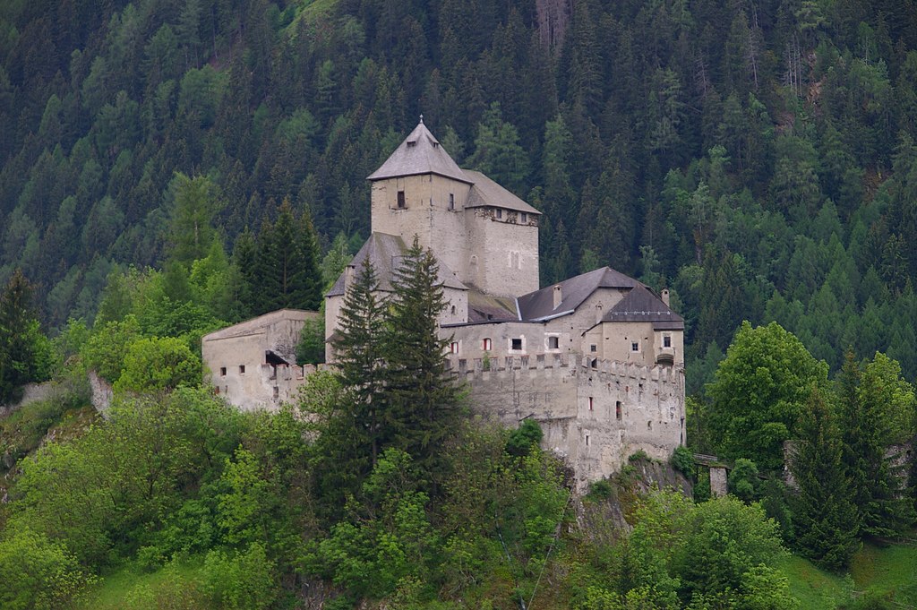 1024px-Reifenstein_Castle_2007.jpg