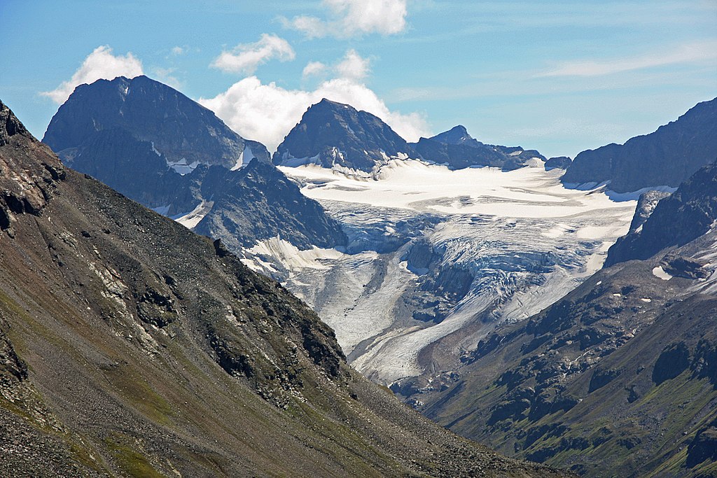1024px-Ochsentaler_Gletscher.jpg