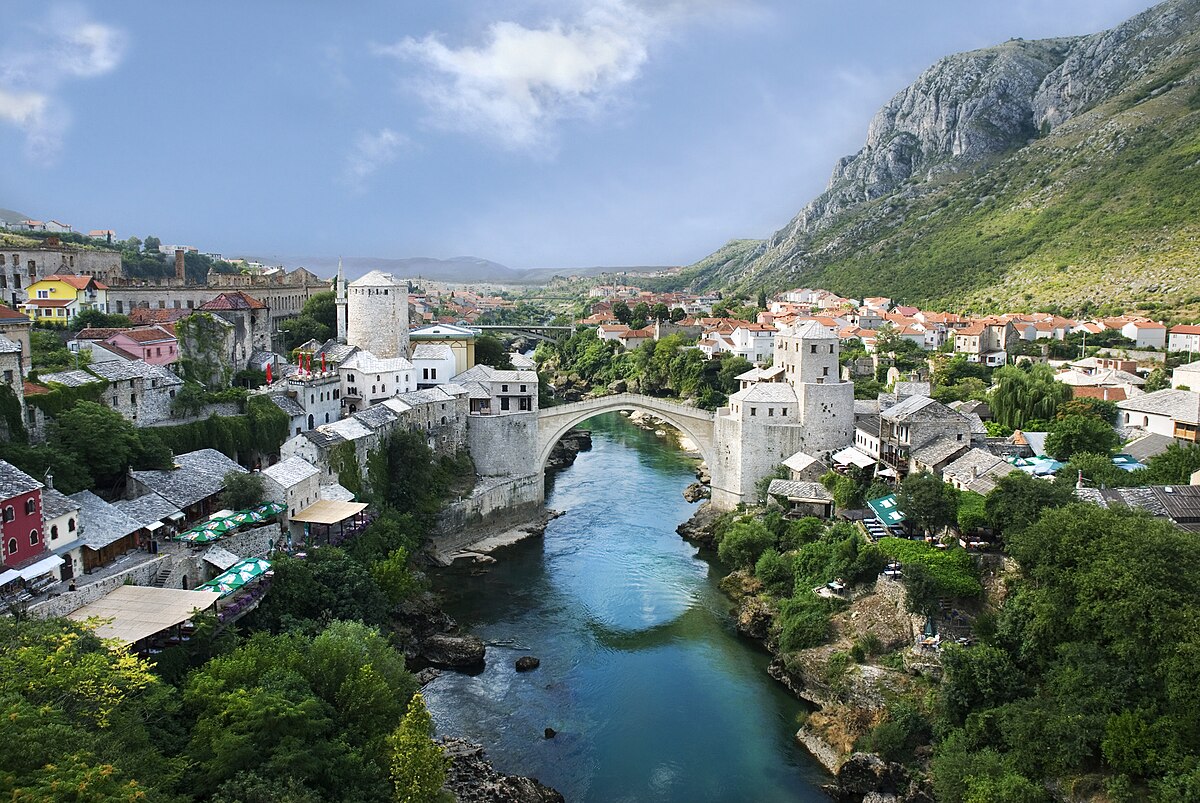 1200px-Mostar_Old_Town_Panorama_2007.jpg