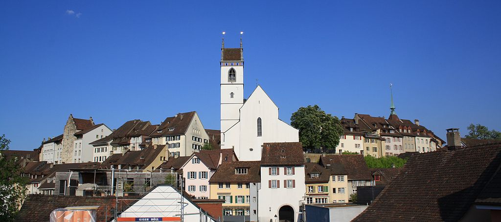 1024px-Aarau_Altstadt_Kirche_8941.jpg