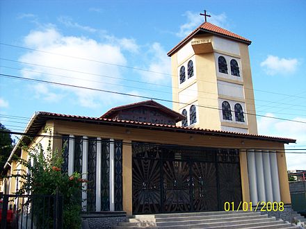 440px-Iglesia_Santa_Ana_de_Mor%C3%B3n.jpg