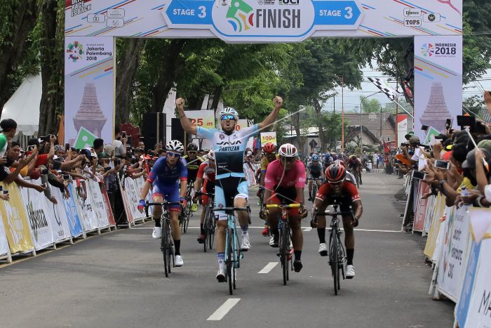 tour-de-indonesia-etape-tiga-p37jhx-prv.jpg