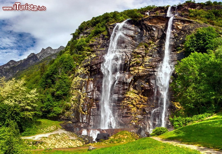 Cascate_Acquafraggia_Val_Chiavenna_Lombardia_200472557.jpg