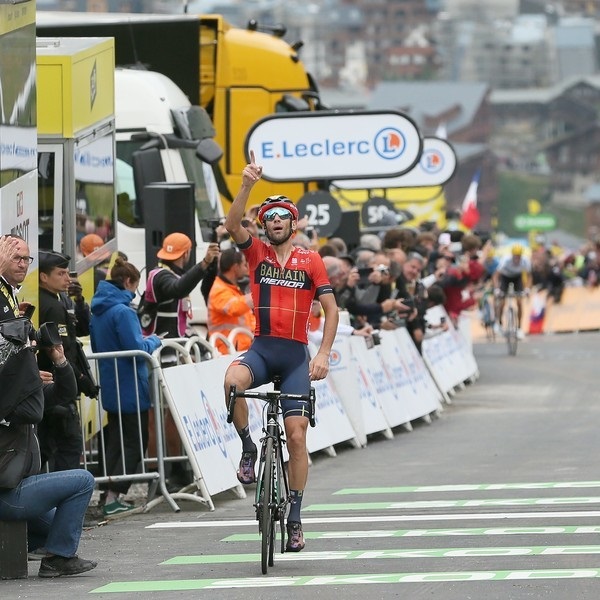 Nibali-Vinzenco27.7.2019Sieger-20.Etappe-TdF.jpg