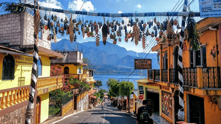 Lake-Atitlan-Guatemala-12-min.png