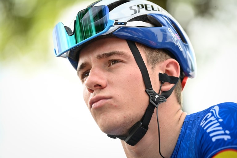 1630668554_37_Then-Remco-Evenepoel-gives-up-on-the-Benelux-Tour-making.jpg